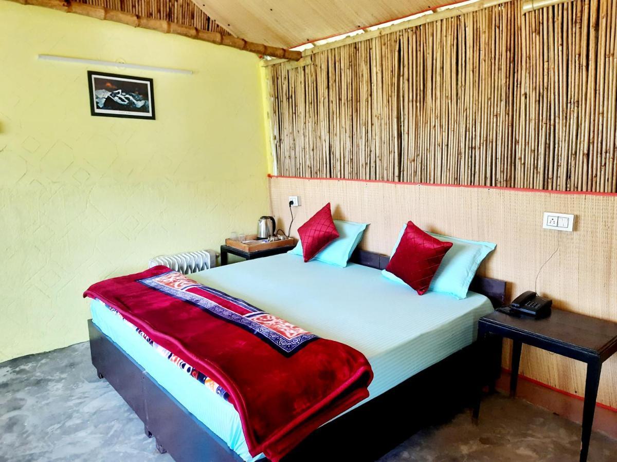 Mukteshwar Grand Retreat Муктесвар Екстериор снимка