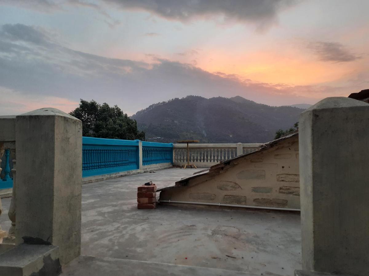 Mukteshwar Grand Retreat Муктесвар Екстериор снимка